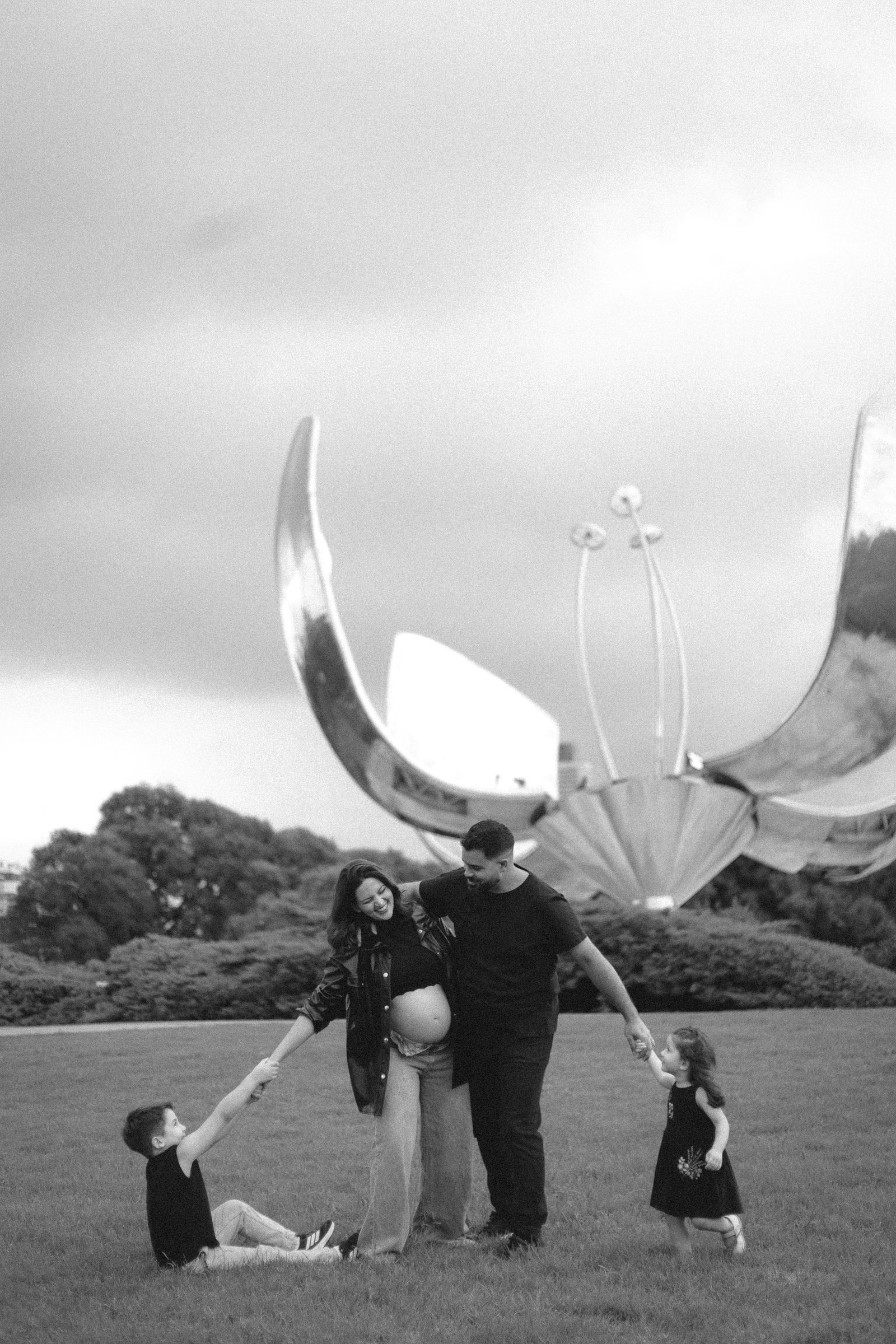 Família em ensaio documental na Floralis Genérica